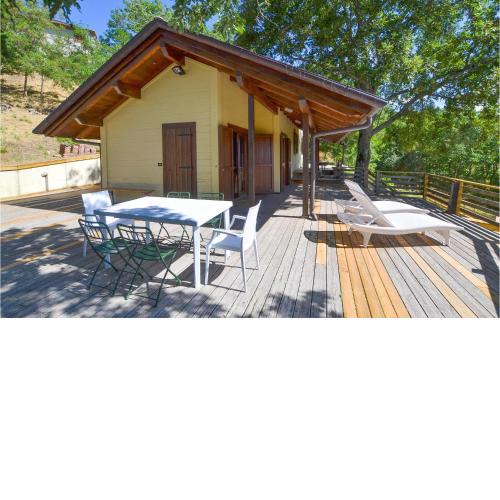 Beautiful home in Pieve Santo Stefano with 3 Bedrooms