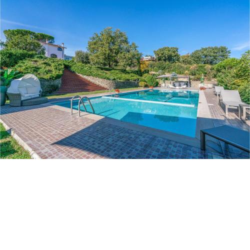 Beautiful home in Poggio delle Ginestre with Outdoor swimming pool, WiFi and Private swimming pool