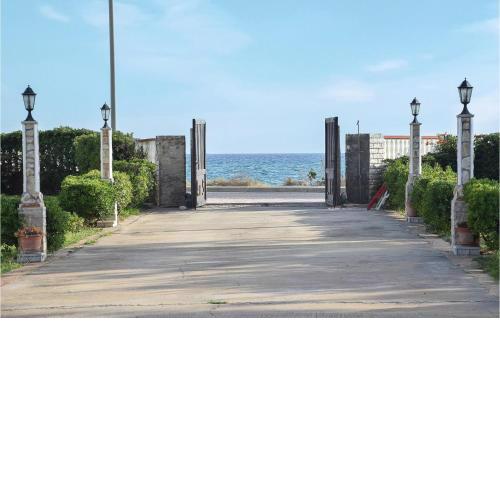 Beautiful home in Pozzallo with WiFi and 3 Bedrooms