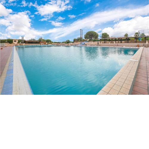 Beautiful home in Ragusa with WiFi, 3 Bedrooms and Outdoor swimming pool