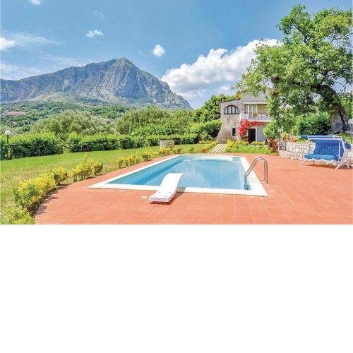 Beautiful Home In S,giovanni A Piro Sa With 6 Bedrooms, Wifi And Private Swimming Pool