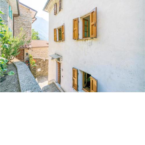 Beautiful home in Stazzema with WiFi and 3 Bedrooms