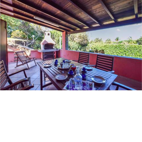 Beautiful home in Stintino with 3 Bedrooms