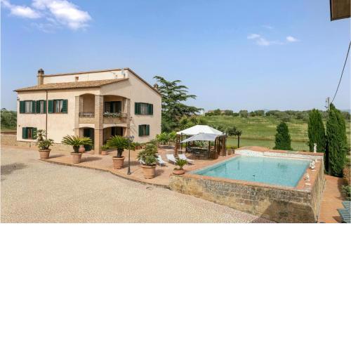 Beautiful Home In Tuscania With 4 Bedrooms, Wifi And Outdoor Swimming Pool