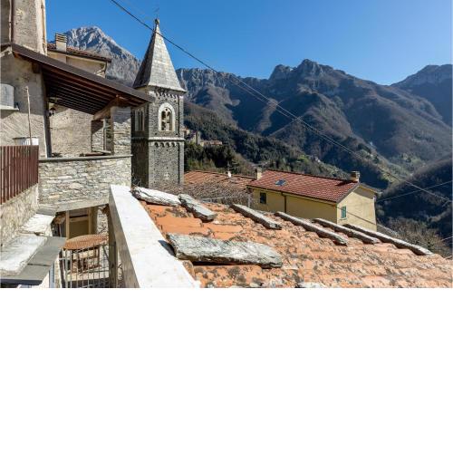 Beautiful home in Volegno with WiFi and 2 Bedrooms