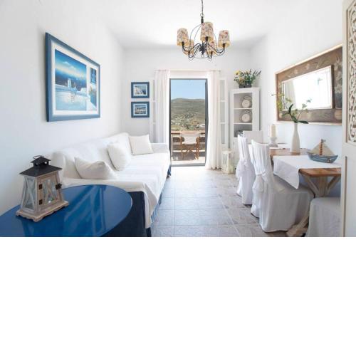 Beautiful house for 3 people with amazing view