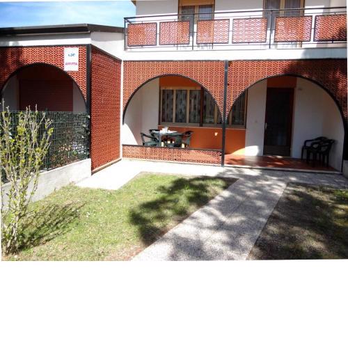 Beautiful house with garden near the beach by Beahost Rentals
