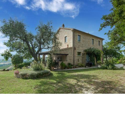 Beautiful Mansion in Vallefoglia with Swimming Pool
