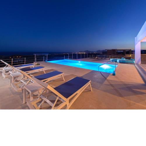 Beautiful new luxury villa with infinity pool, outside kitchen and sea view