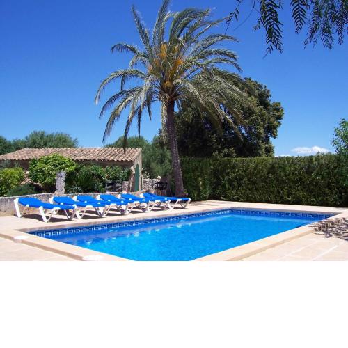 Beautiful rustic Mallorcan house with private pool near Cas Concos
