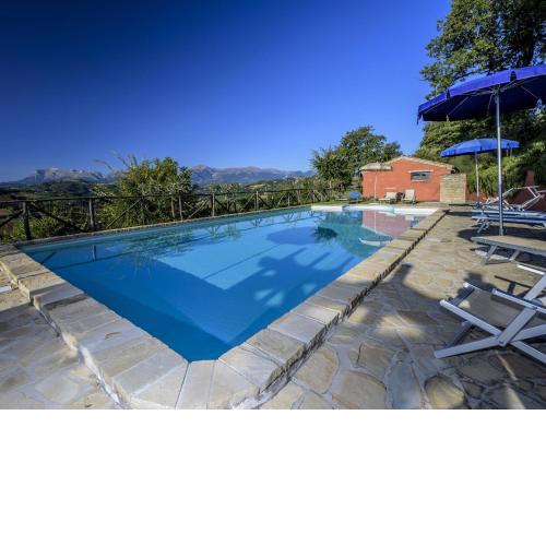 Beautiful studio in Monte San Martino surrounded by nature