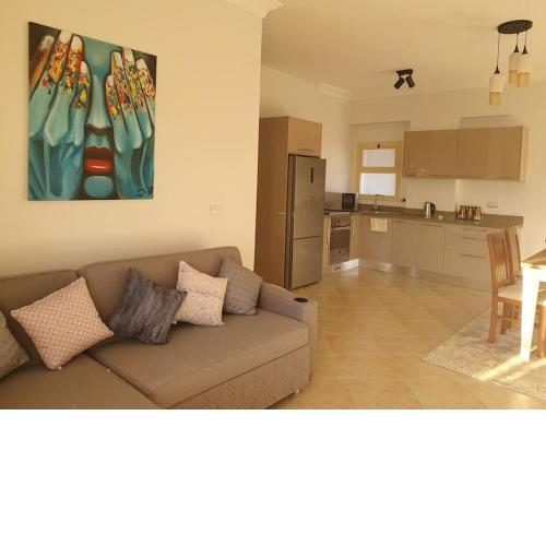 Beautiful Sunny Apartment