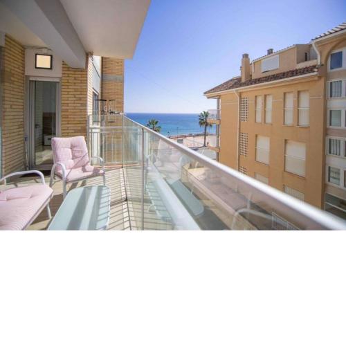 Beautiful Two Bedroom Apartment next to the beachfront