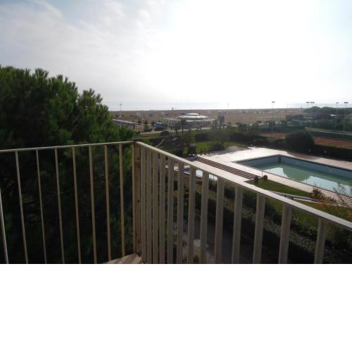 Beautiful two-roomed flat with side sea view - By Beahost Rentals