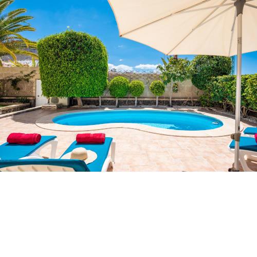 Beautiful VILLA ANNA with HEATED POOL