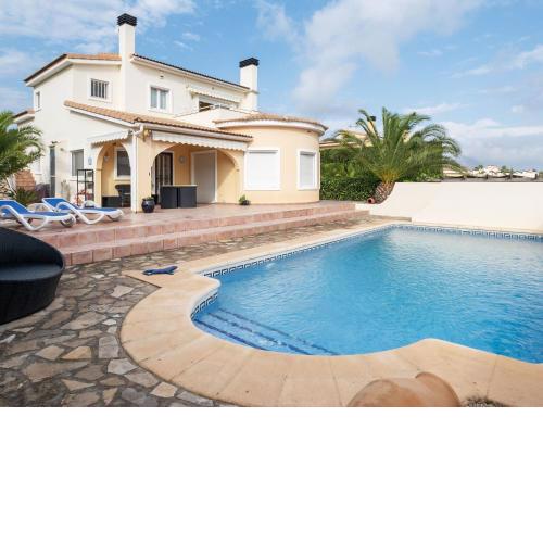 Beautiful villa in Gata de Gorgos with private pool