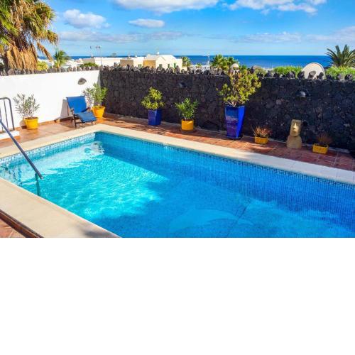 Beautiful villa in Puerto del Carmen w-