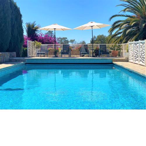 Beautiful Villa Montebello in Benajarafe with private pool