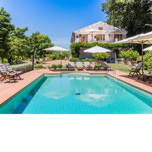 Beautiful villa with a private swimming pool in hilly surroundings
