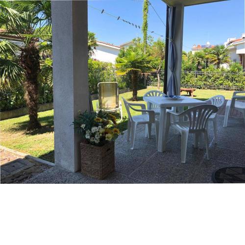 Beautiful villa with garden for 6 people by Beahost Rentals