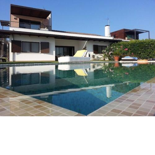 Beautiful Villa With Private Pool - Isola Albarella