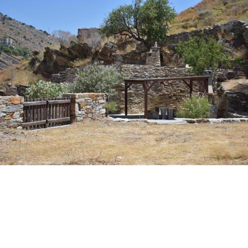 Beautifully Restored Beach House in Kea