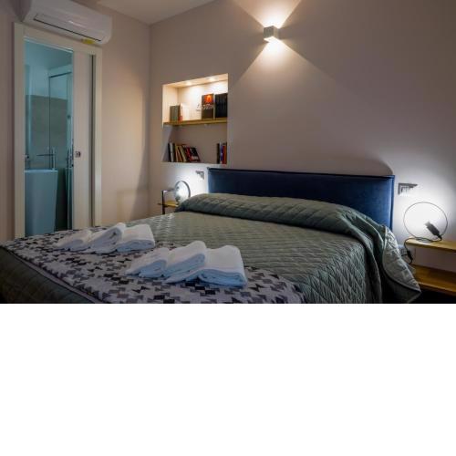 Bed&Book