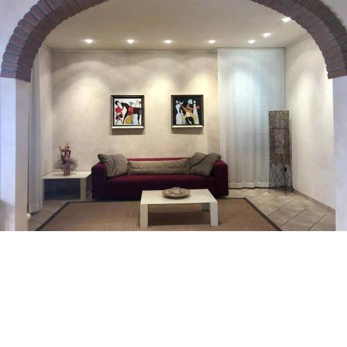 Bella casa vicino alla grotta giusti.