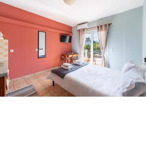 'Bella' studio flat