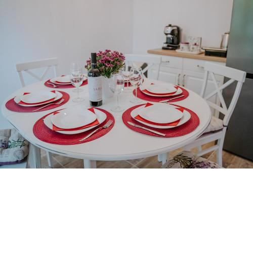 Bella's Sea apartment-Beach, Sea garden ,Old Town, Free Parking