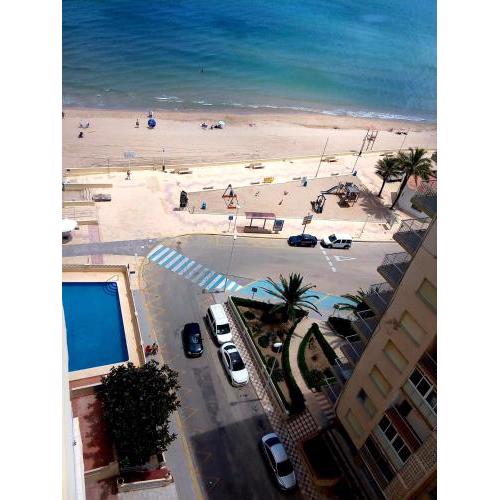 Bellreguart 1a línea de Playa - Edificio Mirador