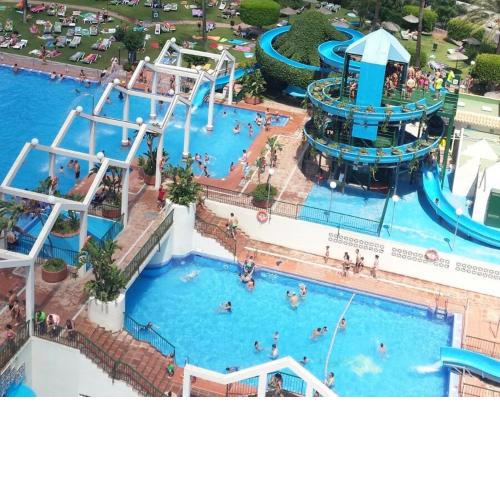 Benalbeach, estudio en primera línea de playa