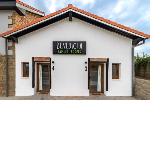 BENEDICTA FAMILY ROOMS