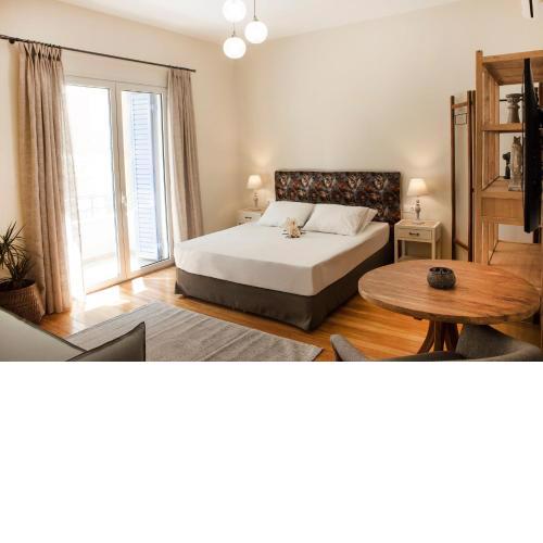 Bentzi...Boutique Apartment 6, Superior Suite for 4 Guests