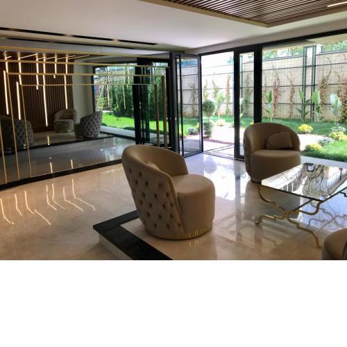 Best Home 25 - Cleopatra Exclusive, center