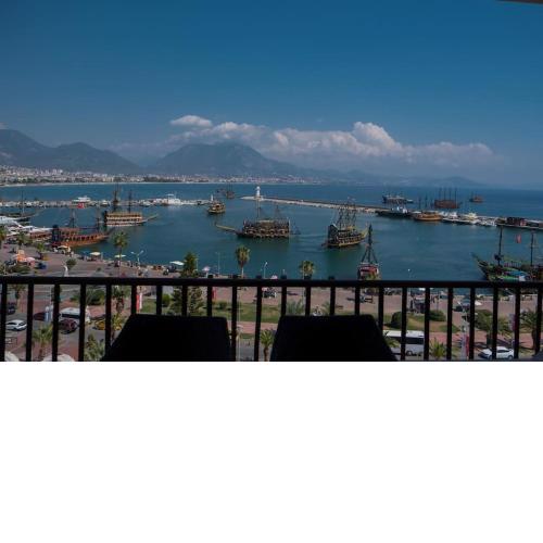 Best Location, Distinctive View
