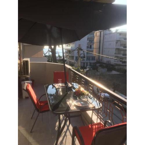 Best stay 1 minute. from the beach