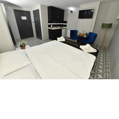 Beyoğlu Economic Center Room