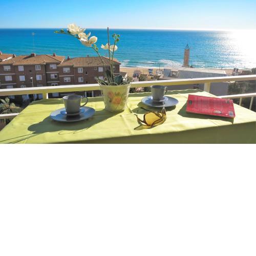 Bianca Seaview & Beach Apartment