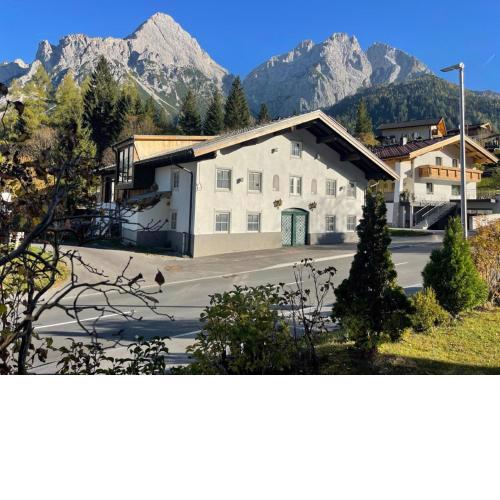 Biber Art Chalet