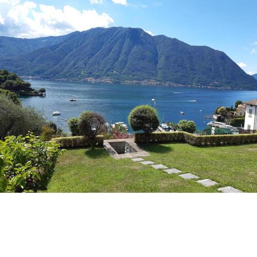 Big Apartment With Lake View and Two Bedrooms