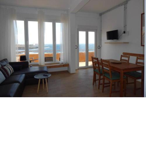 Big, large cozy apartment with sea view