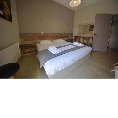 Bikakis Family Apartments