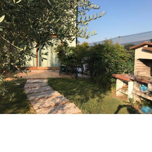 Bilocale in casa singola