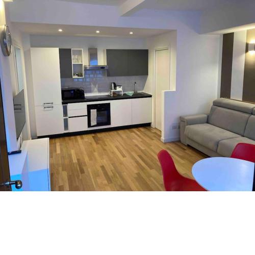 Bilocale recentemente ristrutturato 4pax Milano