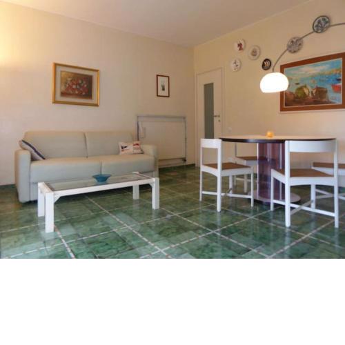 Bilocale Vista Mare con Piscina