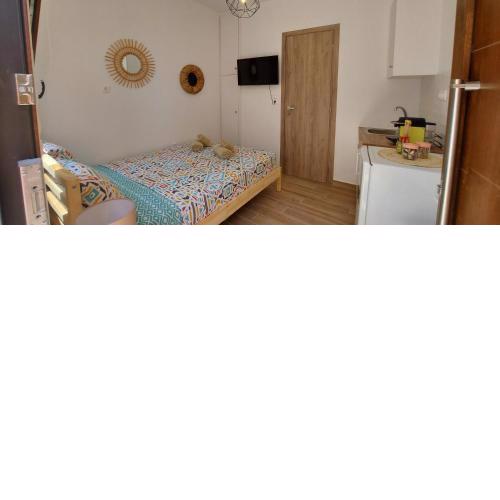 Birdhouse room