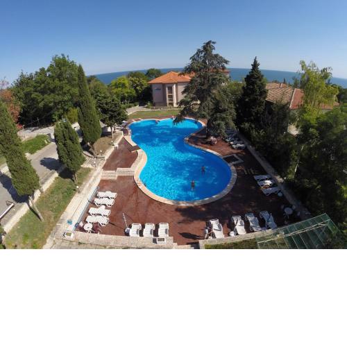 Bisser Hotel - Free Parking - Free Pool Access