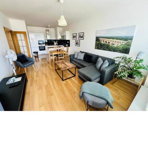 BL City View Luxury Apartment