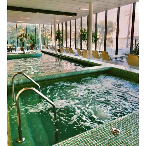BL LAKESIDE APARTMAN